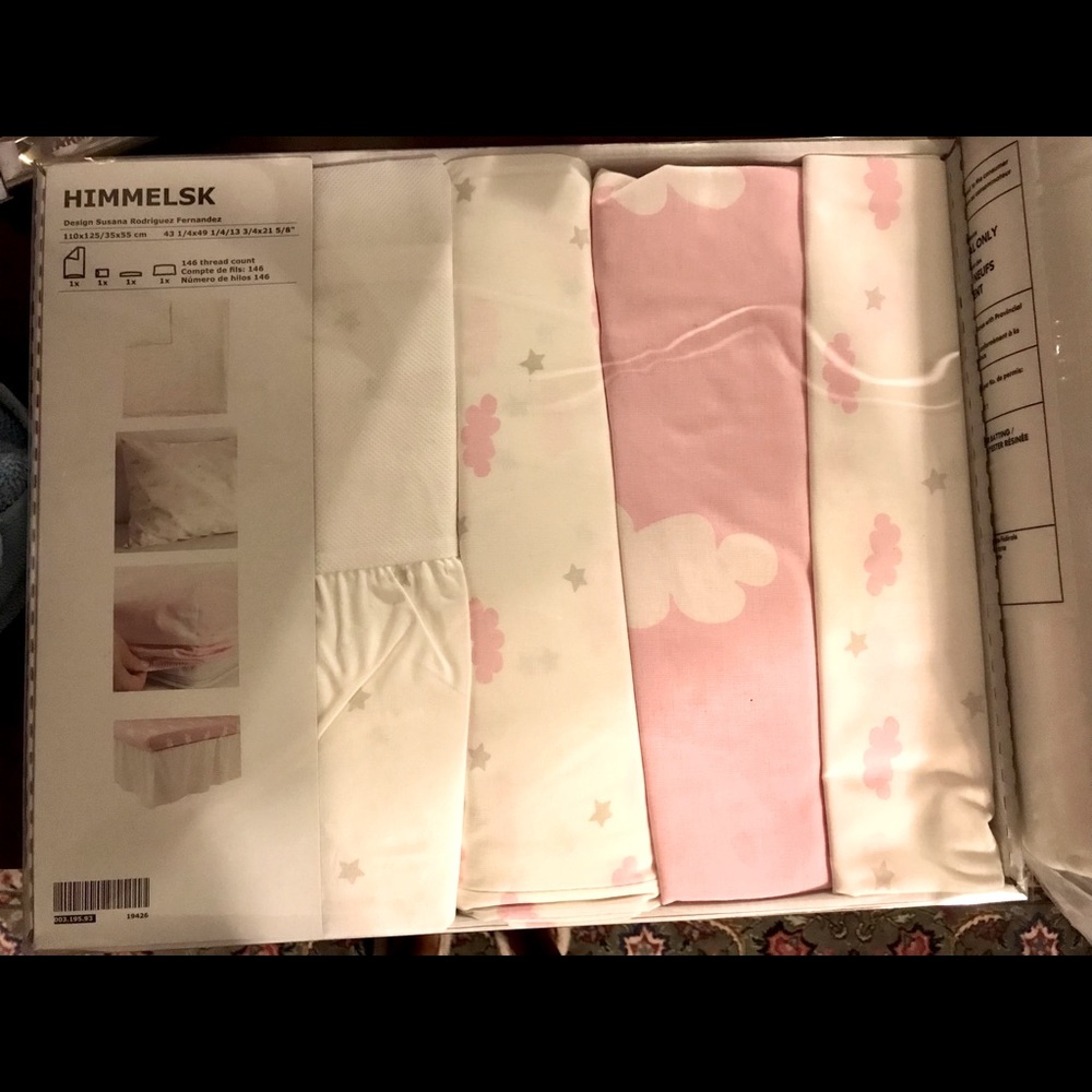 Ikea Himmelsk 4-piece Pink Crib Bed Linen Set and blanket!!